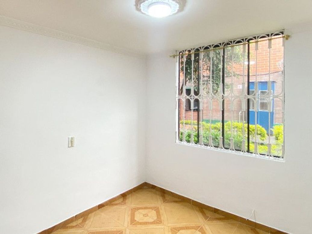 Apartamento de 3 alcobas en venta en San Bernardo, Bogotá, 51 m² · foto 9 de 18