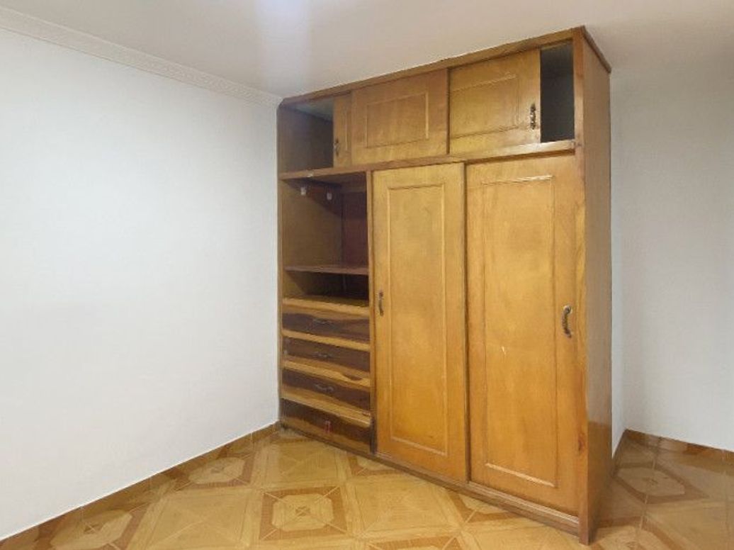 Apartamento de 3 alcobas en venta en San Bernardo, Bogotá, 51 m² · foto 10 de 18