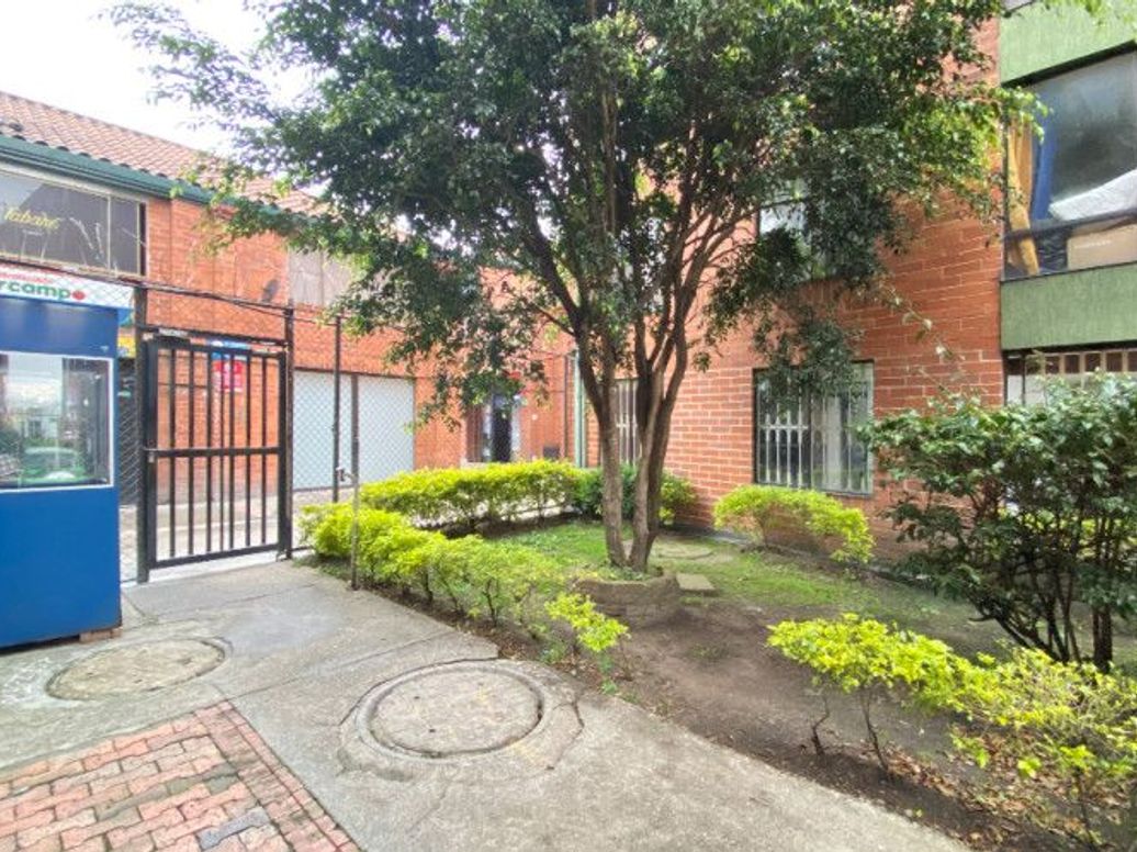 Apartamento de 3 alcobas en venta en San Bernardo, Bogotá, 51 m² · foto 18 de 18