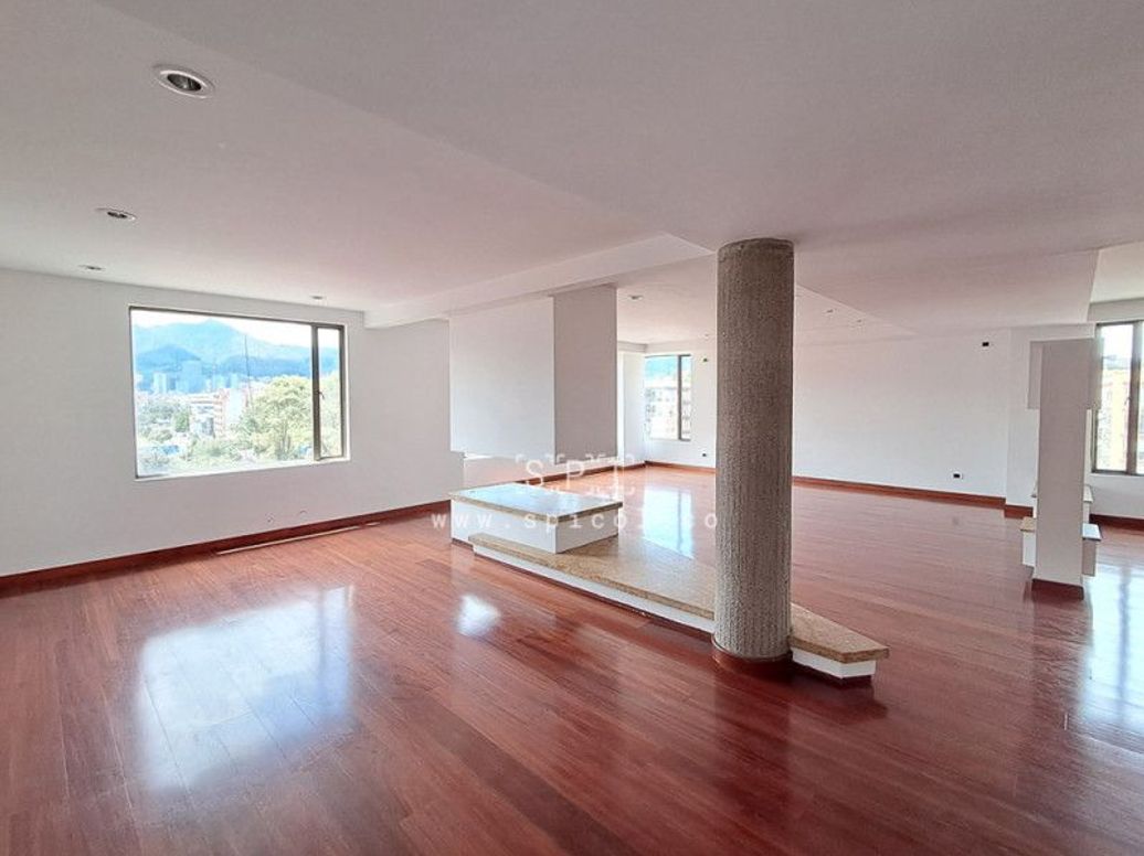 Apartamento de 5 alcobas en venta en San Patricio, Bogotá, 340 m² · foto 2 de 20