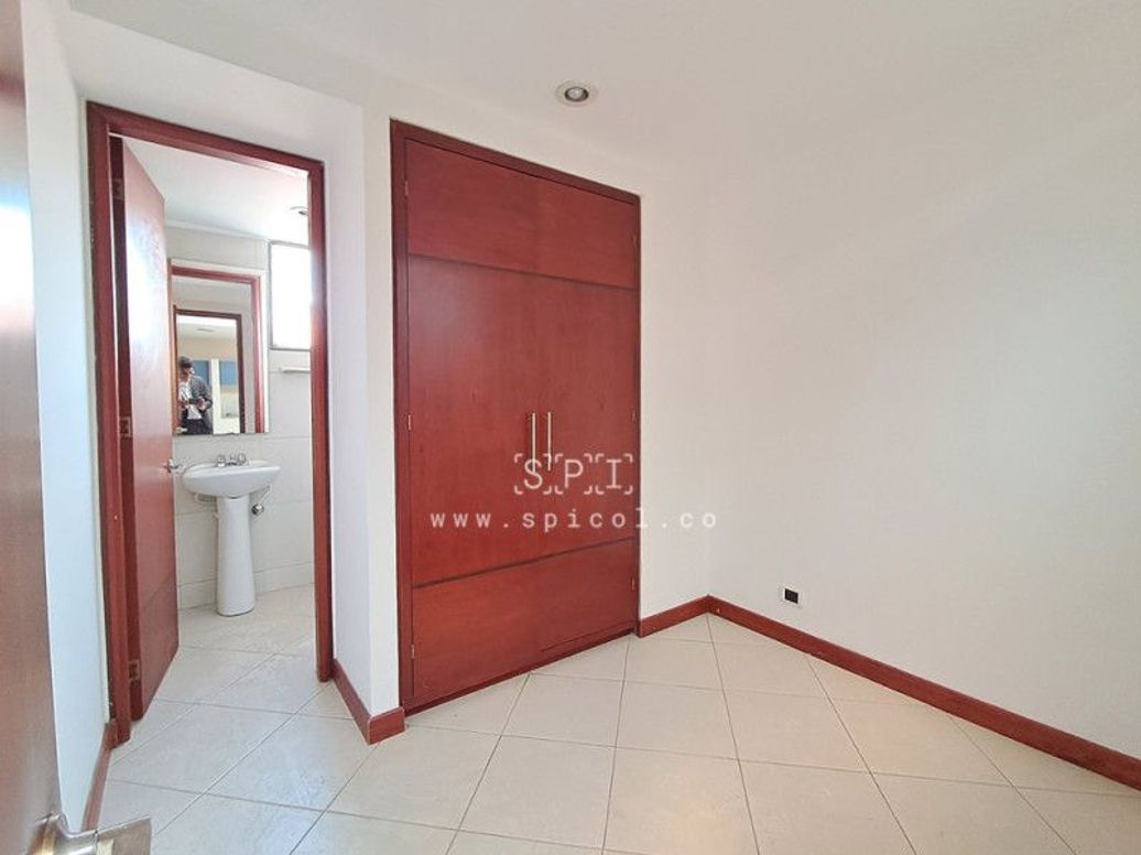 Apartamento de 5 alcobas en venta en San Patricio, Bogotá, 340 m² · foto 6 de 20