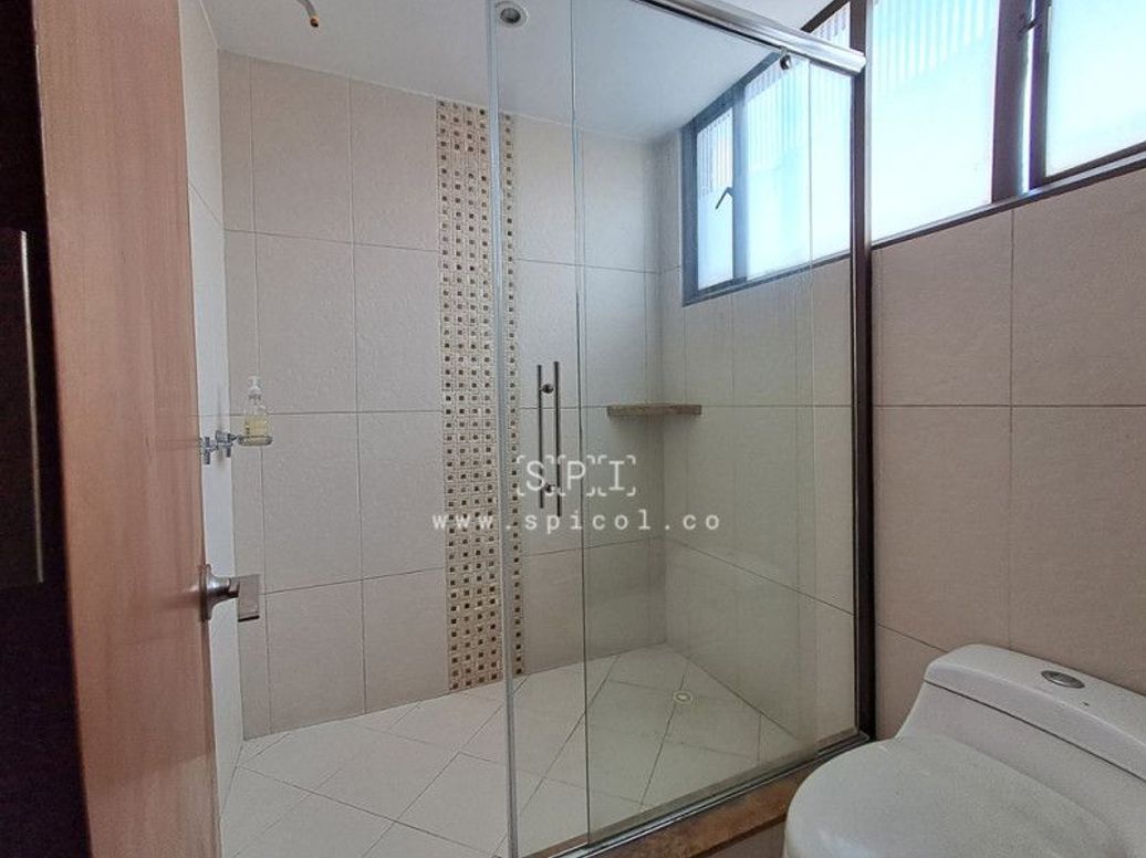 Apartamento de 5 alcobas en venta en San Patricio, Bogotá, 340 m² · foto 19 de 20