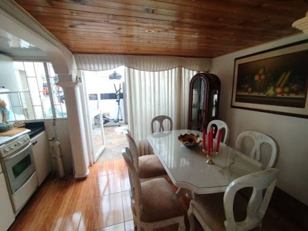 Casa de 2 alcobas en venta en Villas De Granada, Bogotá, 96 m² · foto 7 de 17