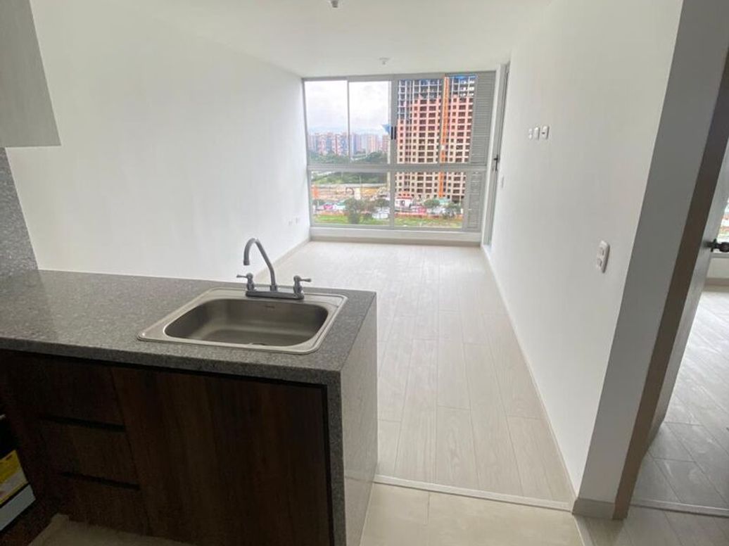 Apartamento de 3 alcobas en venta en Campo Alegre, Bogotá, 60 m² · foto 2 de 16
