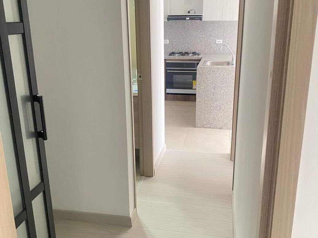 Apartamento de 3 alcobas en venta en Campo Alegre, Bogotá, 60 m² · foto 8 de 16