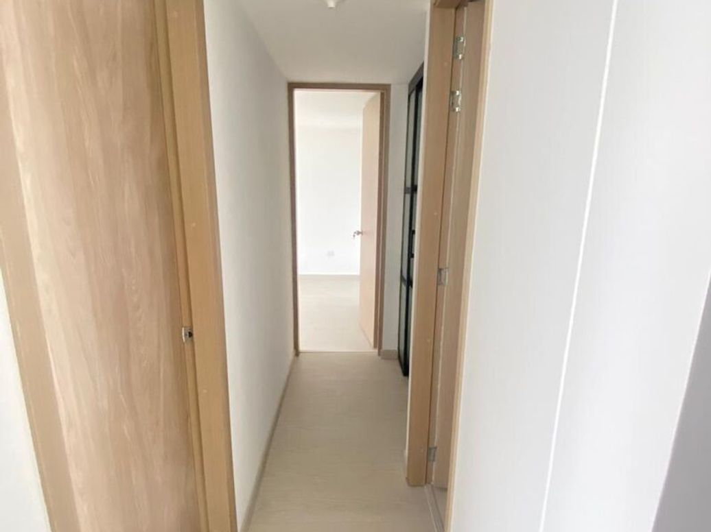 Apartamento de 3 alcobas en venta en Campo Alegre, Bogotá, 60 m² · foto 7 de 16