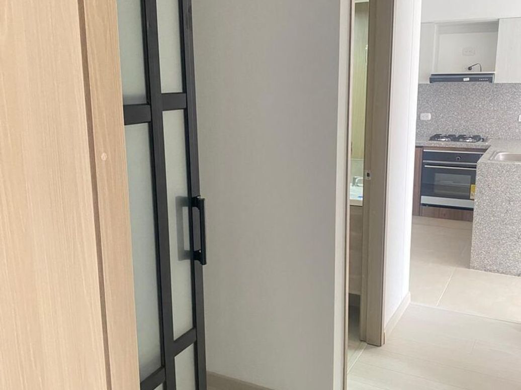 Apartamento de 3 alcobas en venta en Campo Alegre, Bogotá, 60 m² · foto 12 de 16