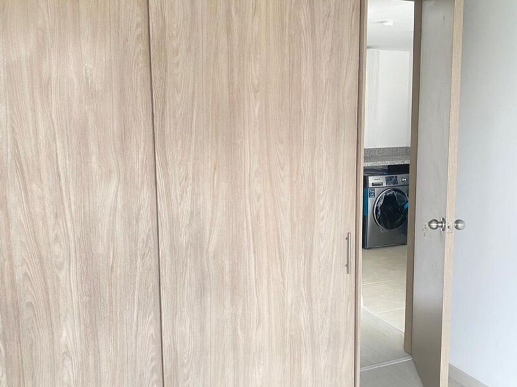 Apartamento de 3 alcobas en venta en Campo Alegre, Bogotá, 60 m² · foto 10 de 16