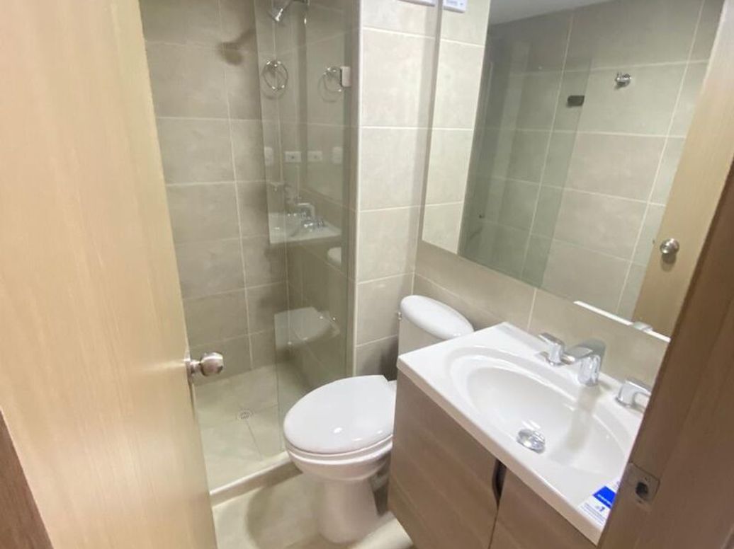 Apartamento de 3 alcobas en venta en Campo Alegre, Bogotá, 60 m² · foto 9 de 16