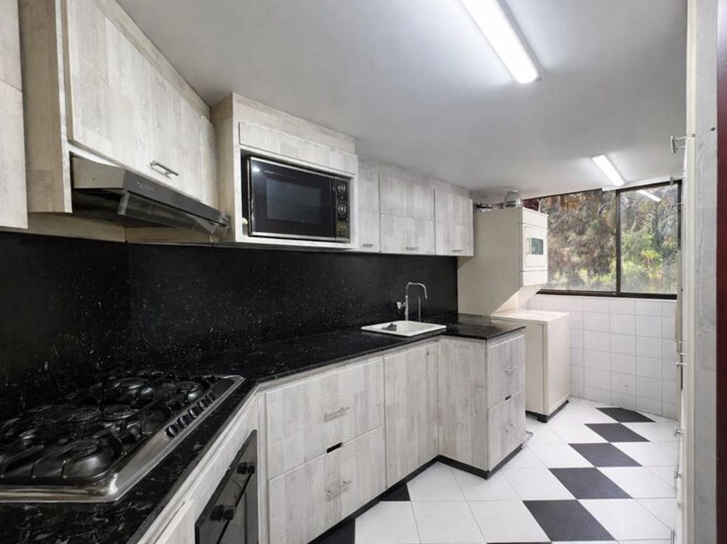 Apartamento de 4 alcobas en venta en María Cristina, Bogotá, 170 m² · foto 5 de 12