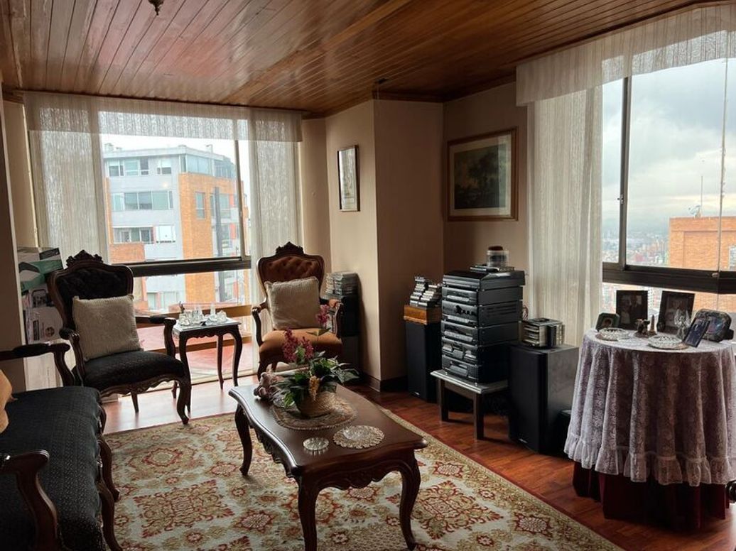 Apartamento de 4 alcobas en venta en María Cristina, Bogotá, 170 m² · foto 2 de 12