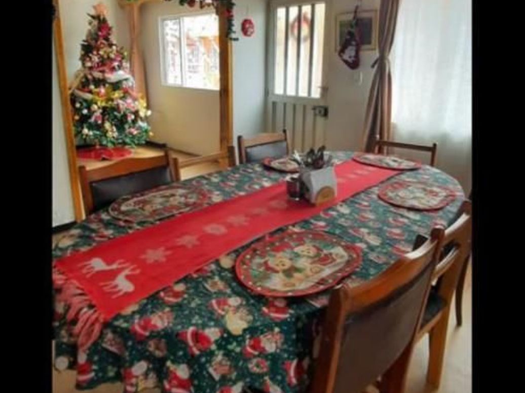 Casa de 5 alcobas en venta en Ub. Banderas, Bogotá, 105 m² · foto 2 de 7