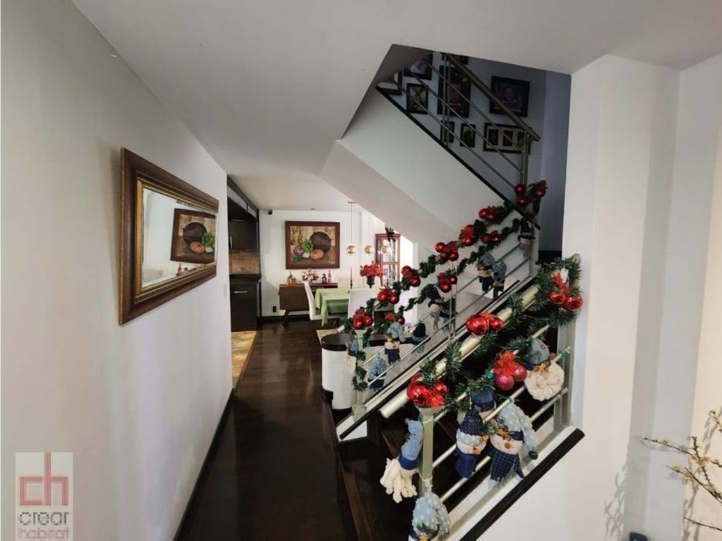 Casa de 4 alcobas en venta en Santa Bibiana, Bogotá, 296 m² · foto 9 de 20