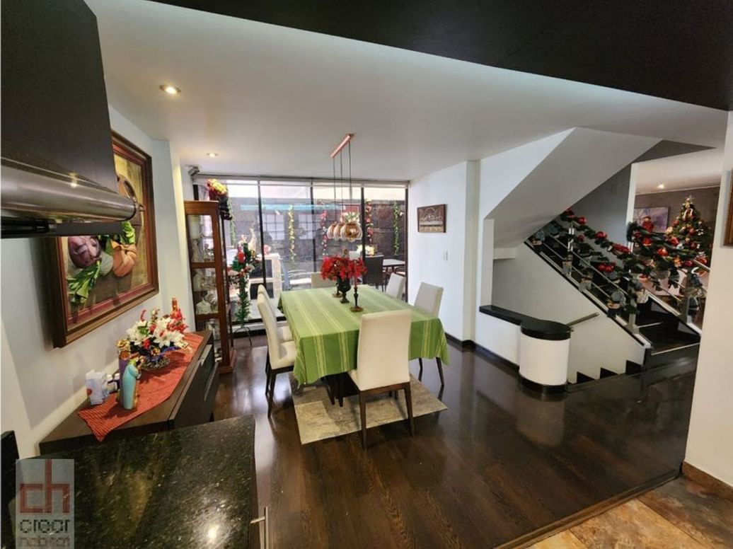 Casa de 4 alcobas en venta en Santa Bibiana, Bogotá, 296 m² · foto 8 de 20