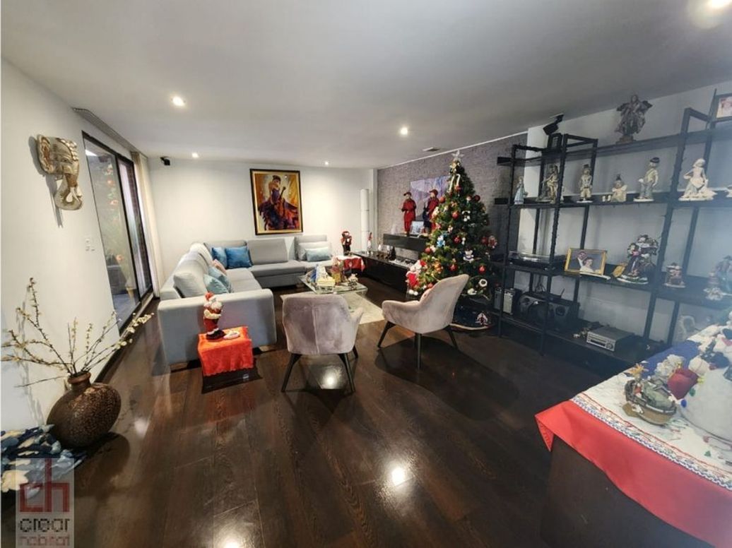 Casa de 4 alcobas en venta en Santa Bibiana, Bogotá, 296 m² · foto 4 de 20