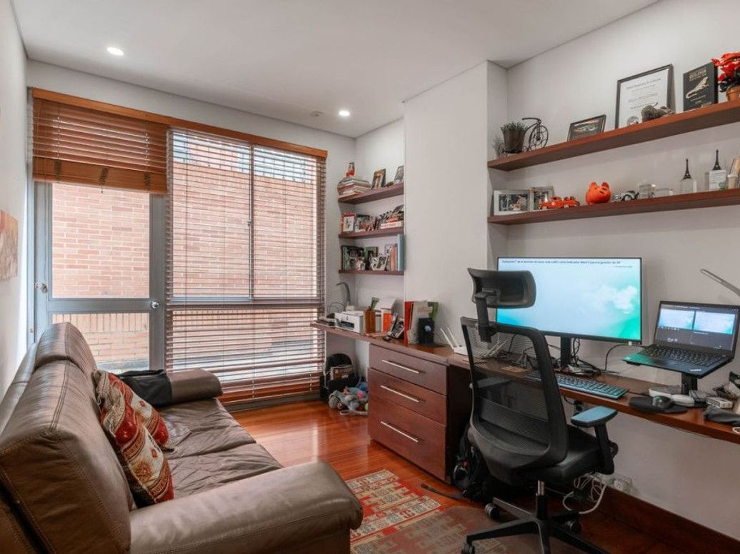 Apartamento de 4 alcobas en venta en Molinos Norte, Bogotá, 256 m² · foto 18 de 20