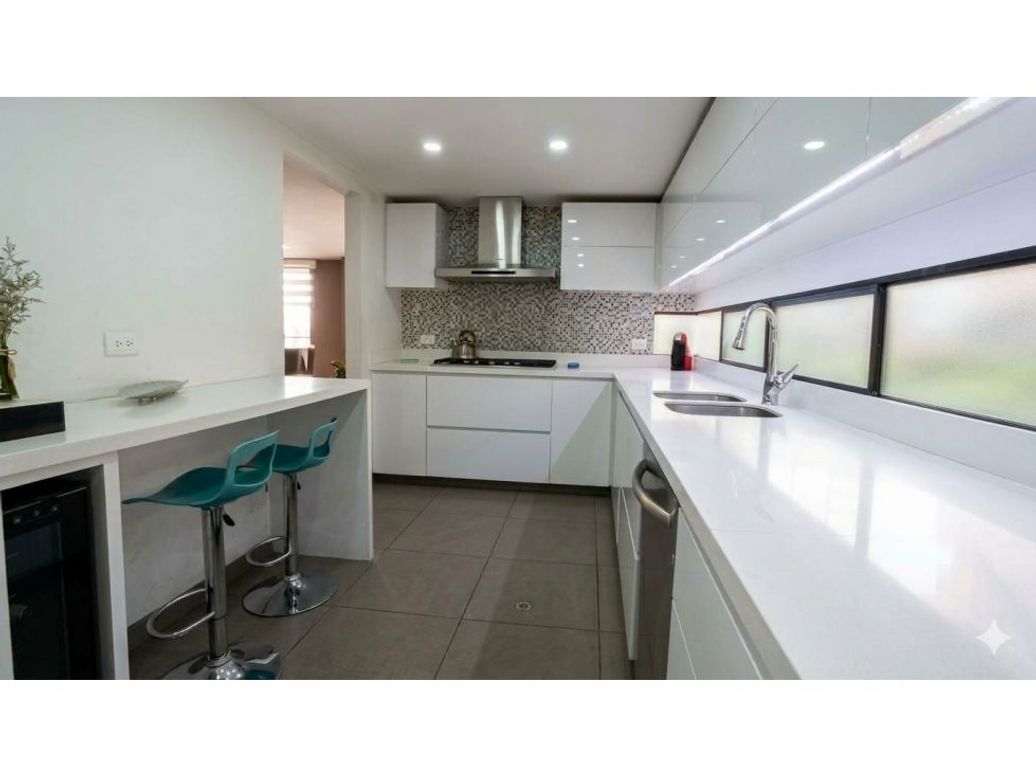 Apartamento de 3 alcobas en venta en Lisboa, Bogotá, 150 m² · foto 9 de 20