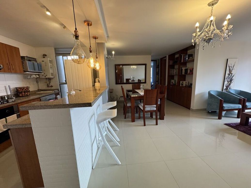 Apartamento de 3 alcobas en venta en San Antonio Nor - Occidental, Bogotá, 88 m² · foto 5 de 20
