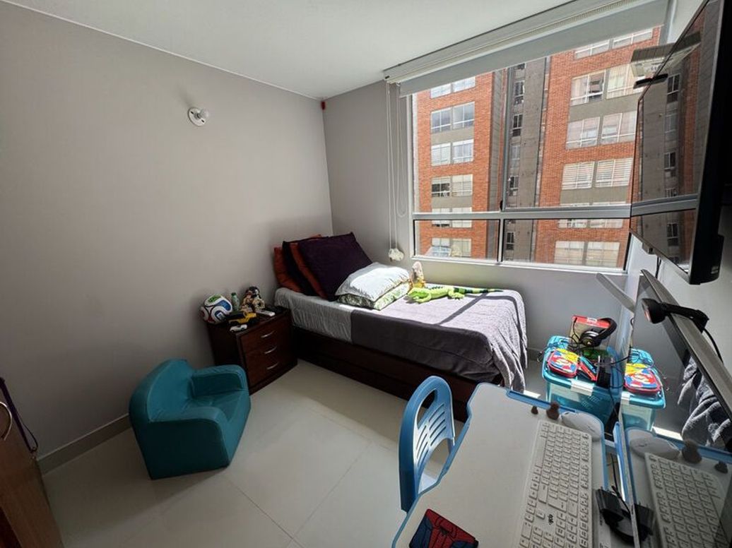 Apartamento de 3 alcobas en venta en San Antonio Nor - Occidental, Bogotá, 88 m² · foto 13 de 20