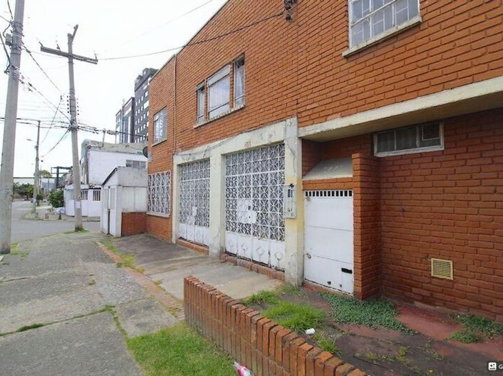 Casa de 4 alcobas en venta en Quinta Paredes, Bogotá, 198 m² · foto 18 de 19