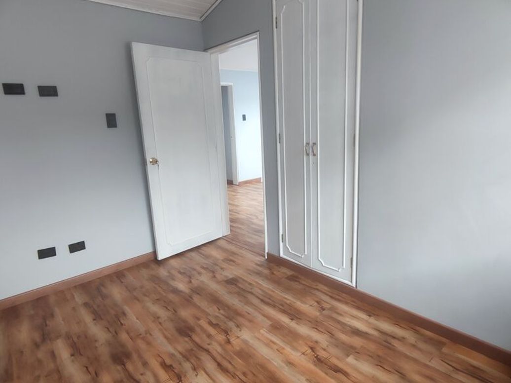 Casa de 4 alcobas en venta en Molinos Norte, Bogotá, 197 m² · foto 19 de 20