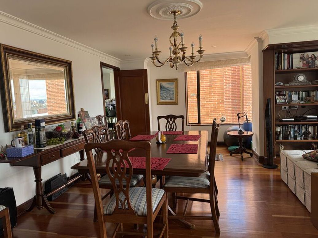 Apartamento de 3 alcobas en venta en Molinos Norte, Bogotá, 226 m² · foto 3 de 20