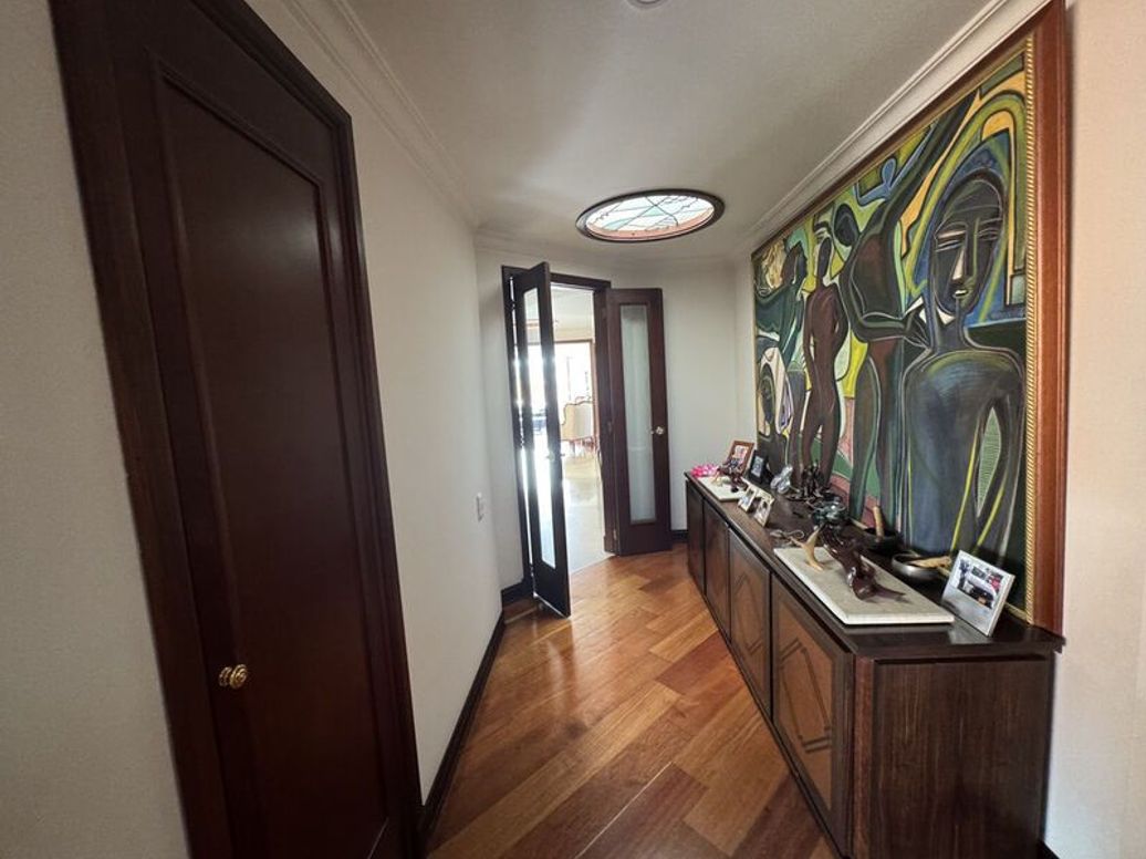 Apartamento de 3 alcobas en venta en Molinos Norte, Bogotá, 226 m² · foto 9 de 20
