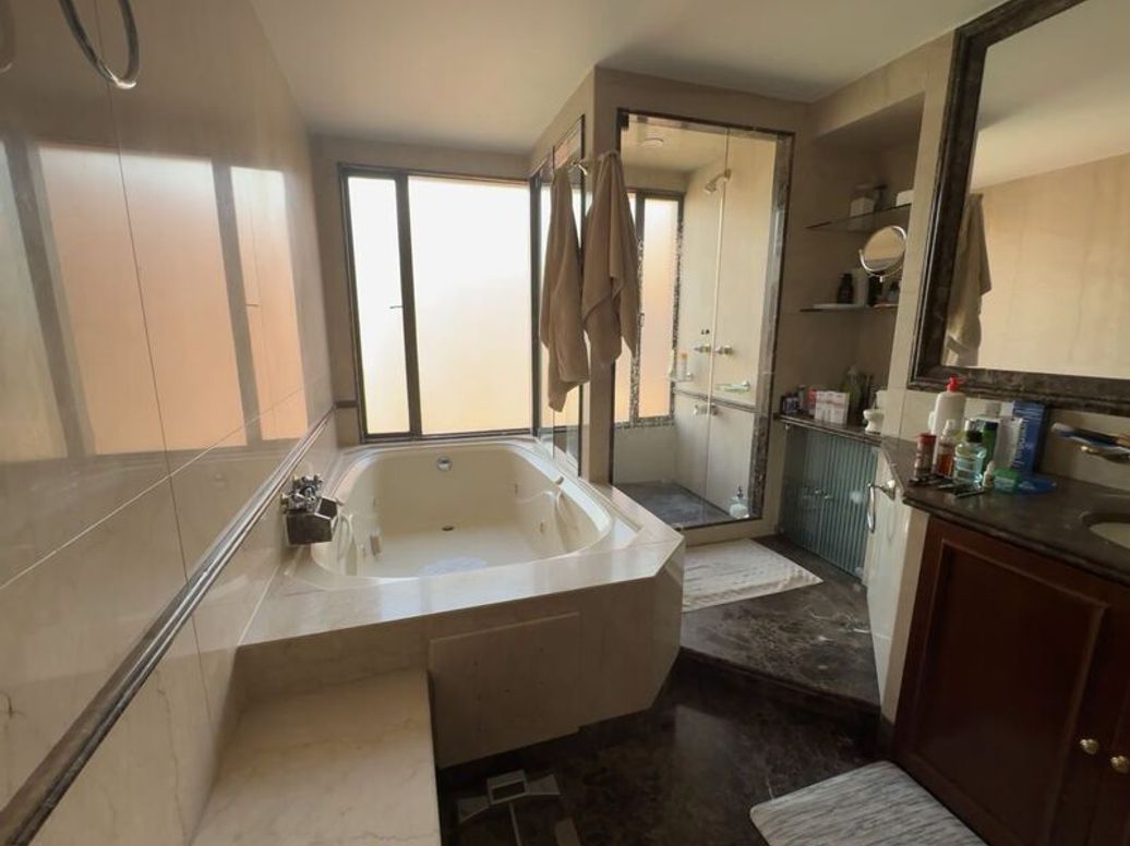 Apartamento de 3 alcobas en venta en Molinos Norte, Bogotá, 226 m² · foto 8 de 20