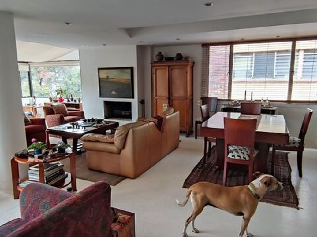 Apartamento de 2 alcobas en venta en Chicó Norte, Bogotá, 150 m² · foto 3 de 19