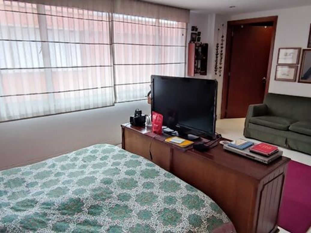 Apartamento de 2 alcobas en venta en Chicó Norte, Bogotá, 150 m² · foto 13 de 19