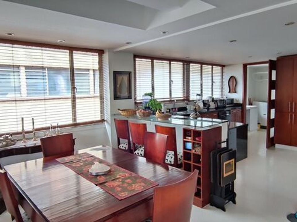 Apartamento de 2 alcobas en venta en Chicó Norte, Bogotá, 150 m² · foto 8 de 19