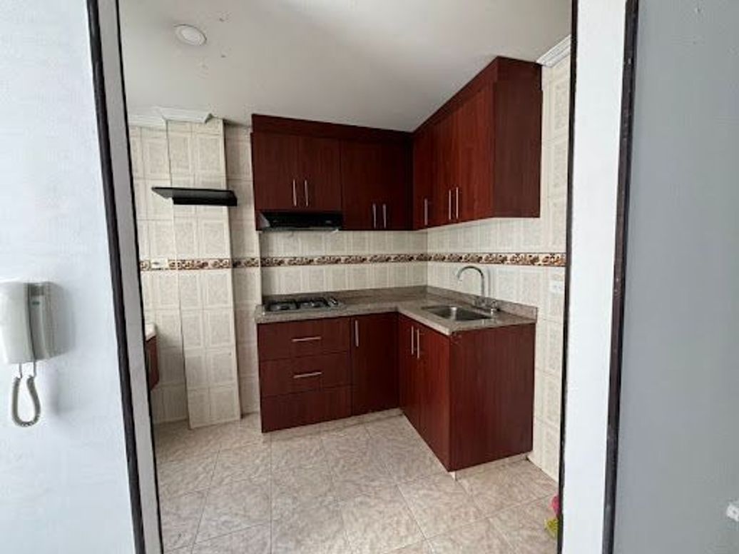 Apartamento de 2 alcobas en venta en La Cabaña Engativá, Bogotá, 45 m² · foto 8 de 20