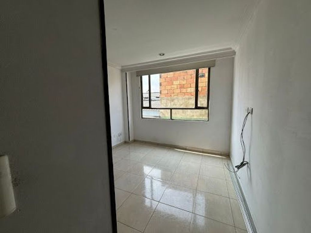 Apartamento de 2 alcobas en venta en La Cabaña Engativá, Bogotá, 45 m² · foto 5 de 20
