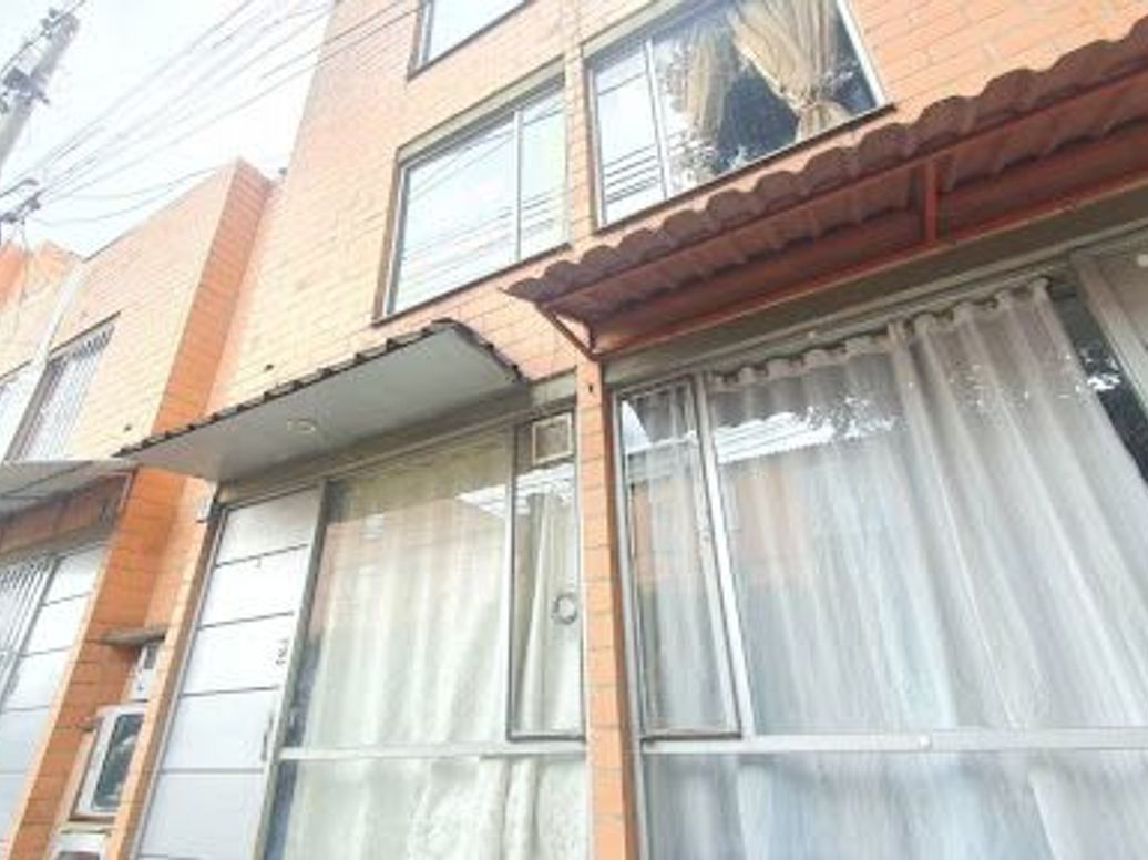 Casa de 3 alcobas en venta en Tintalito, Bogotá, 110 m² · foto 16 de 20