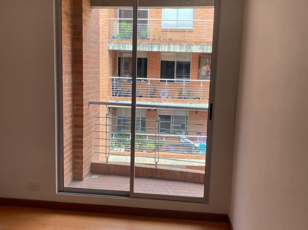 Apartamento de 3 alcobas en venta en Colina Campestre, Bogotá, 82 m² · foto 11 de 20