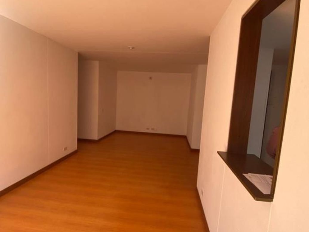 Apartamento de 3 alcobas en venta en Colina Campestre, Bogotá, 82 m² · foto 13 de 20