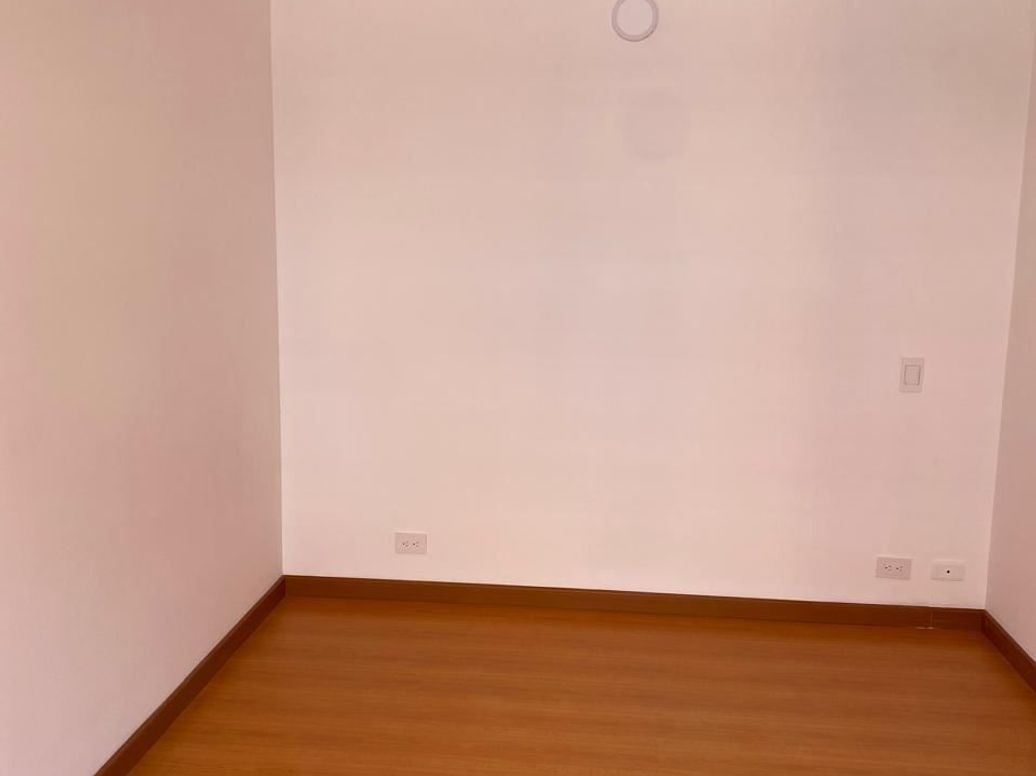 Apartamento de 3 alcobas en venta en Colina Campestre, Bogotá, 82 m² · foto 18 de 20