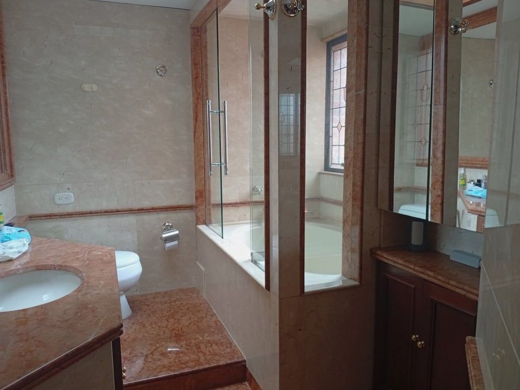 Apartamento de 3 alcobas en venta en Molinos Norte, Bogotá, 226 m² · foto 13 de 20