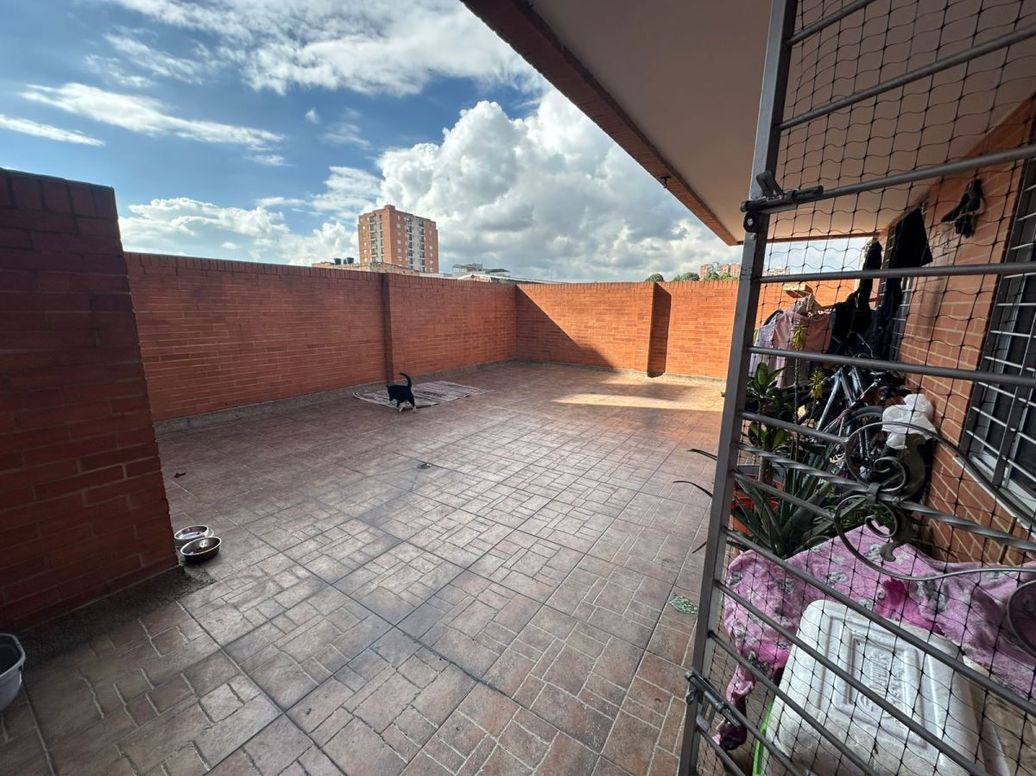 Apartamento de 3 alcobas en venta en La Estrada, Bogotá, 84 m² · foto 14 de 18