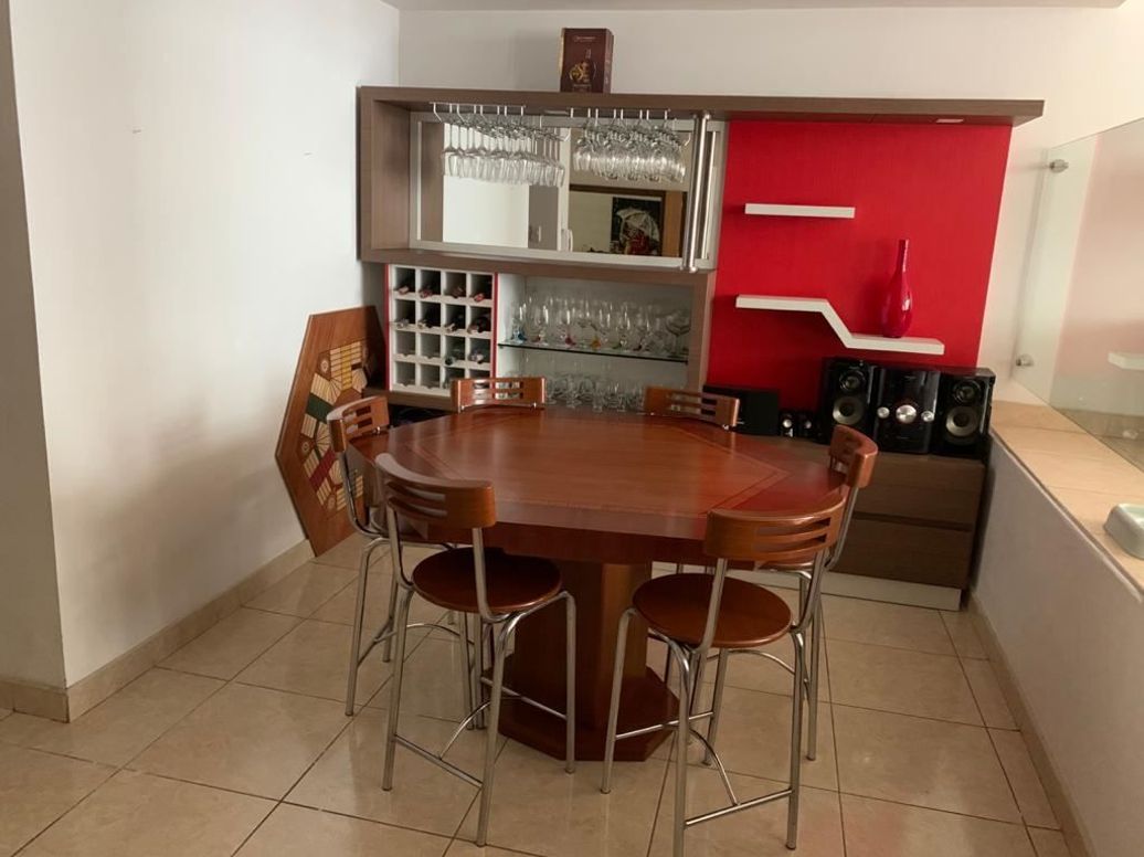 Casa de 4 alcobas en venta en San Nicolás, Bogotá, 490 m² · foto 14 de 20