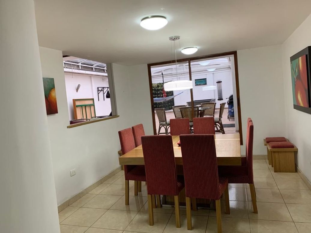 Casa de 4 alcobas en venta en San Nicolás, Bogotá, 490 m² · foto 19 de 20