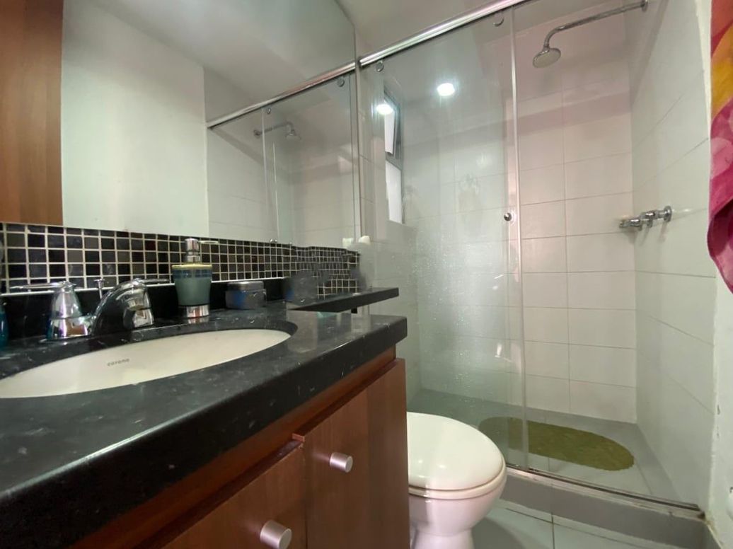 Apartamento de 3 alcobas en venta en El Dorado, Bogotá, 77 m² · foto 13 de 20