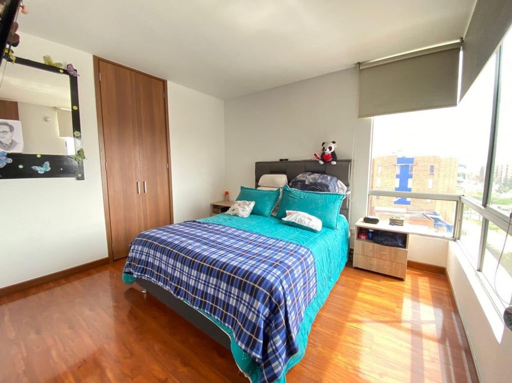 Apartamento de 3 alcobas en venta en El Dorado, Bogotá, 77 m² · foto 5 de 20