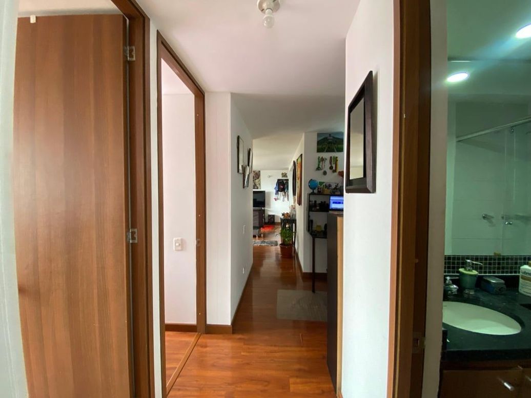 Apartamento de 3 alcobas en venta en El Dorado, Bogotá, 77 m² · foto 11 de 20
