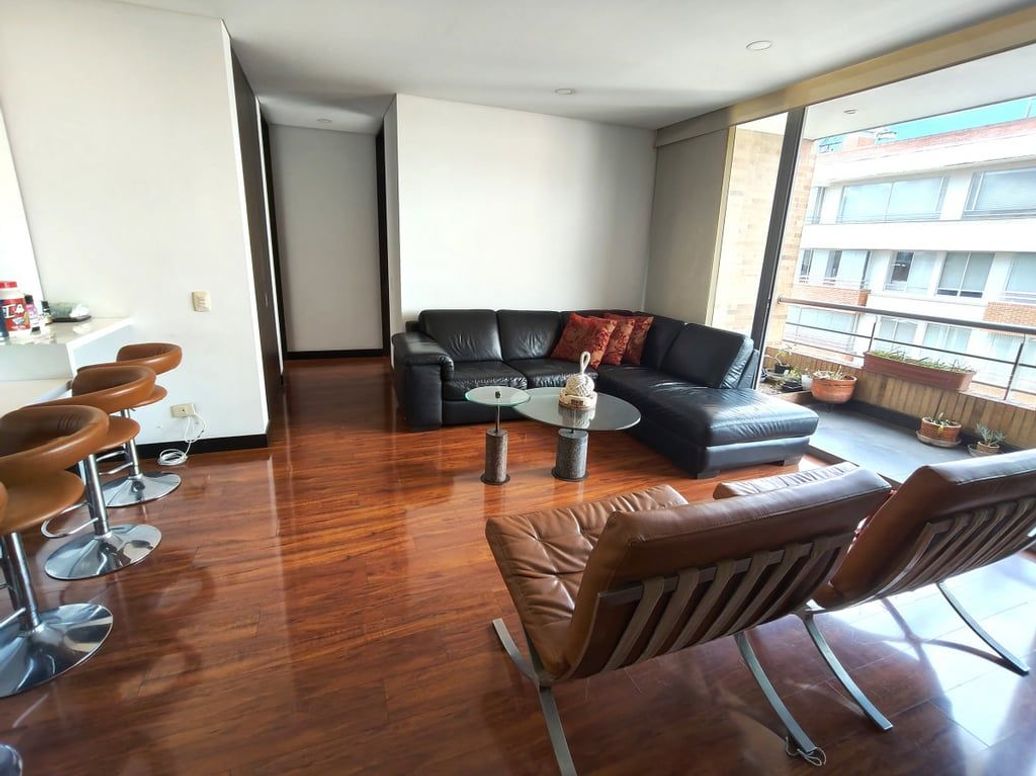 Apartamento de 2 alcobas en venta en Chico Norte Et. Iii, Bogotá, 90 m² · foto 5 de 18