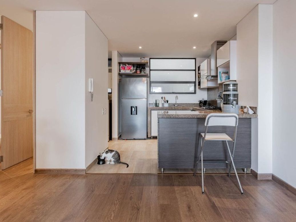 Apartamento de 1 alcoba en venta en Santa Barbara Occidental, Bogotá, 62 m² · foto 6 de 18