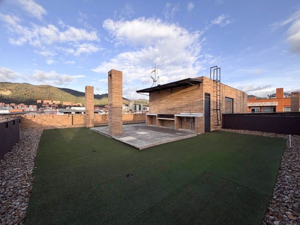 Apartamento de 1 alcoba en venta en Santa Barbara Occidental, Bogotá, 62 m² · foto 17 de 18