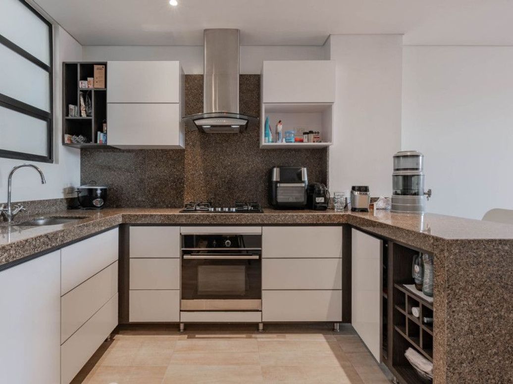 Apartamento de 1 alcoba en venta en Santa Barbara Occidental, Bogotá, 62 m² · foto 9 de 18