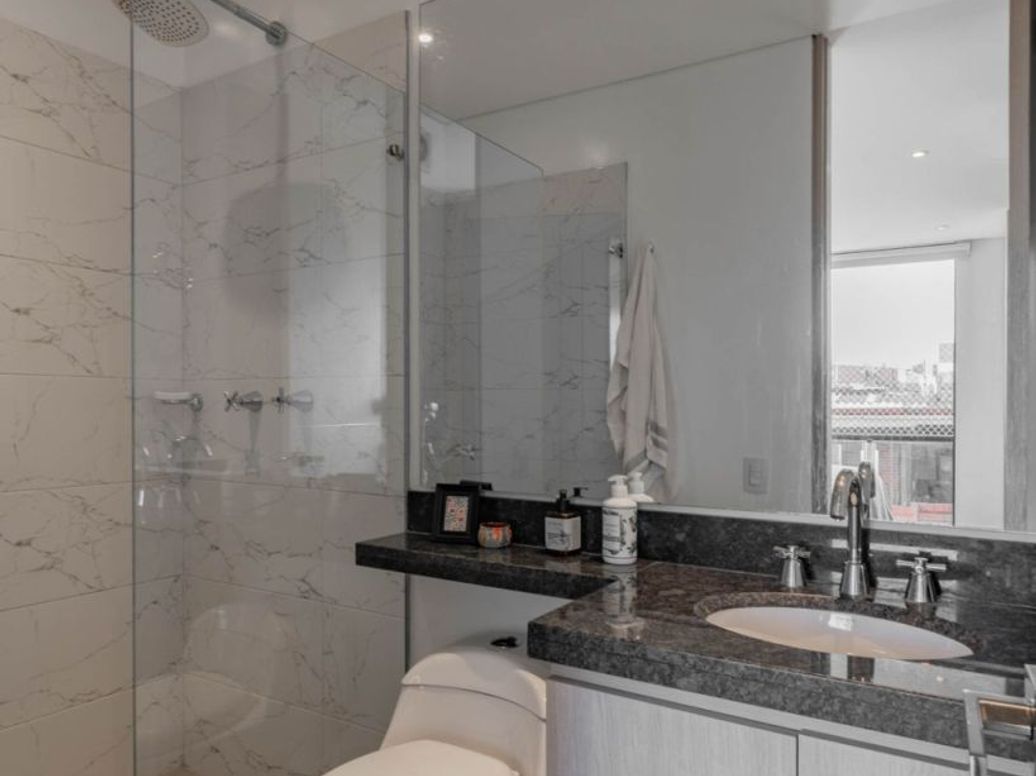 Apartamento de 1 alcoba en venta en Santa Barbara Occidental, Bogotá, 62 m² · foto 15 de 18