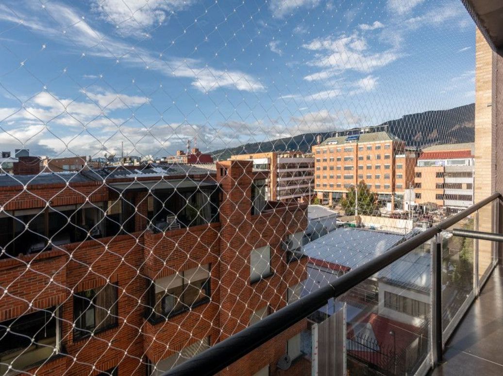 Apartamento de 1 alcoba en venta en Santa Barbara Occidental, Bogotá, 62 m² · foto 16 de 18